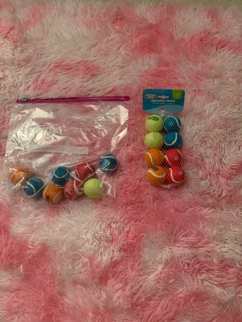 Outward Hound Squeaker Ballz 8-Pack – Blue, Red, Orange, Yellow, Green